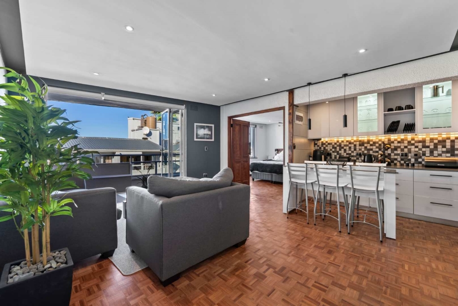 1 Bedroom Property for Sale in Sea Point Western Cape